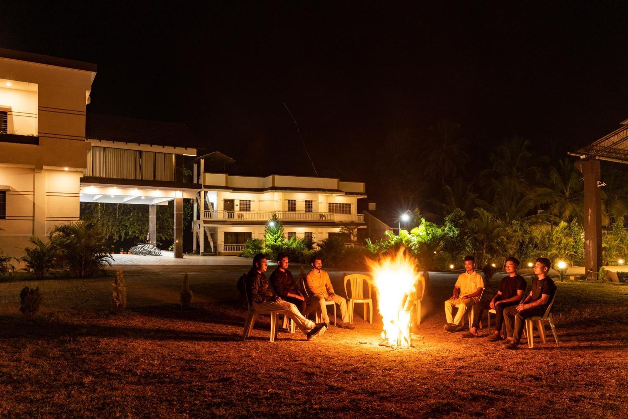 Mastiff Select Terrain Dandeli Hotel Exterior photo