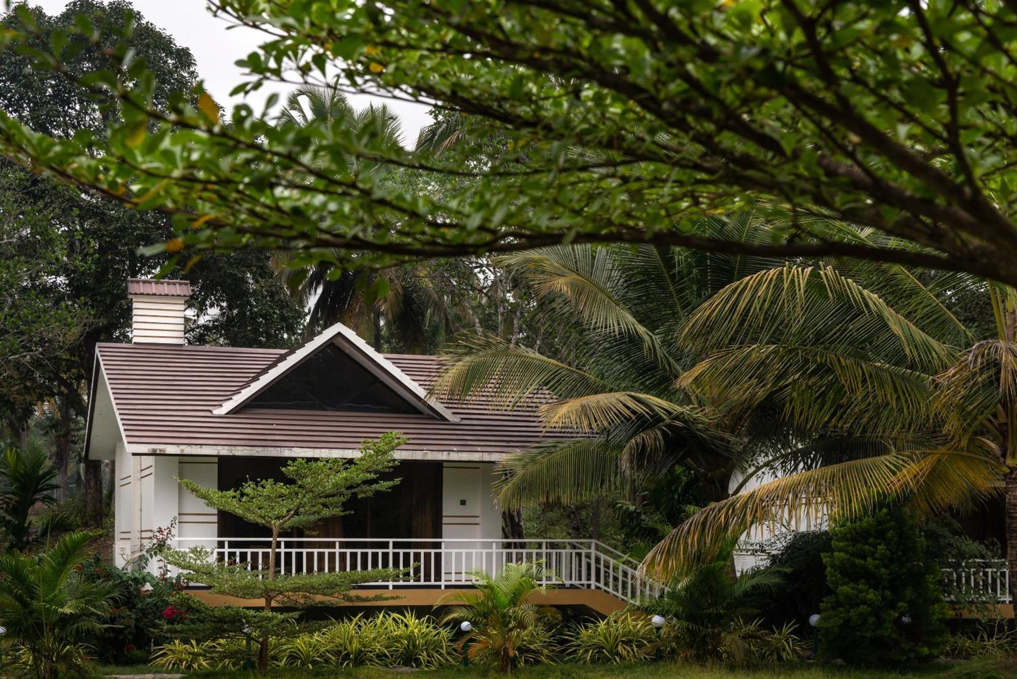 Mastiff Select Terrain Dandeli Hotel Exterior photo